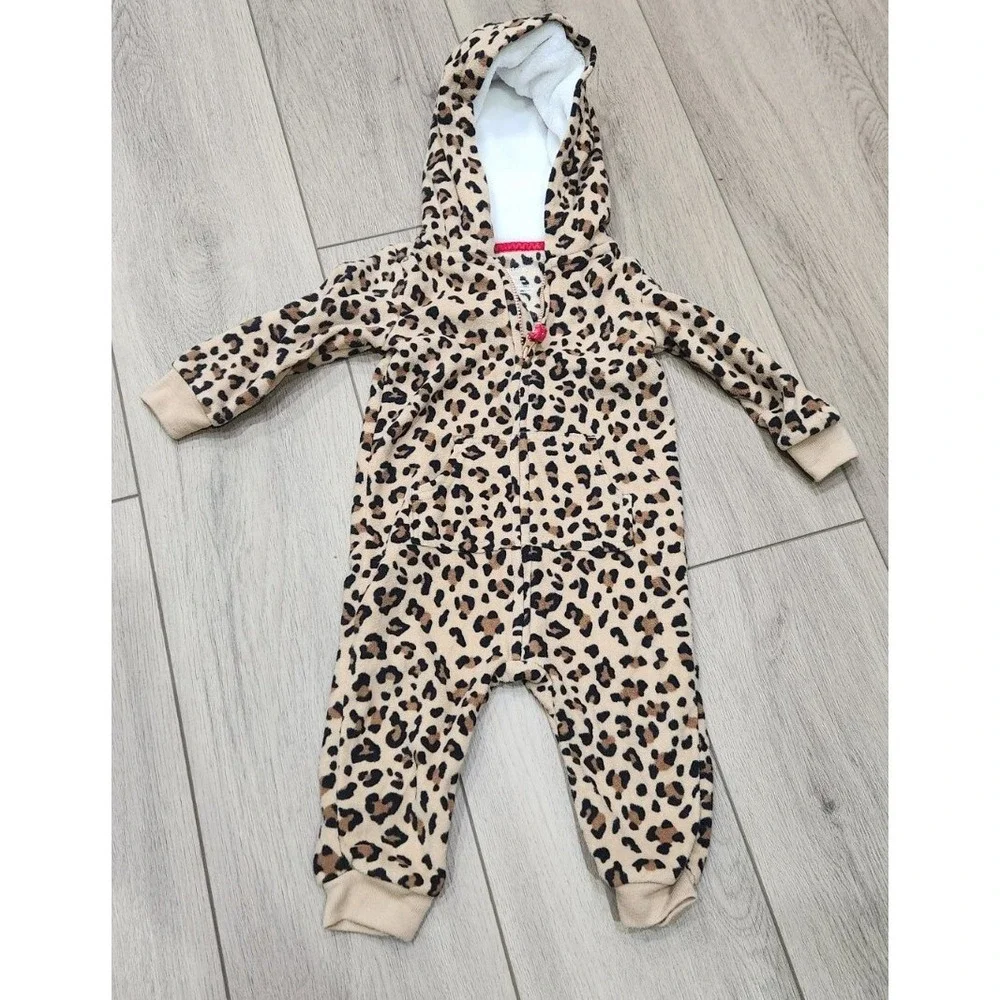 Lot Of Carters One Piece Warm Winter Clothes Size 9 Months 3 Hooded & 1 Overalls